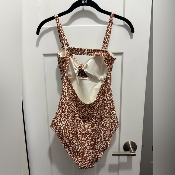 Old navy tie-front animal print one piece swim, size Small - Picture 3 of 4